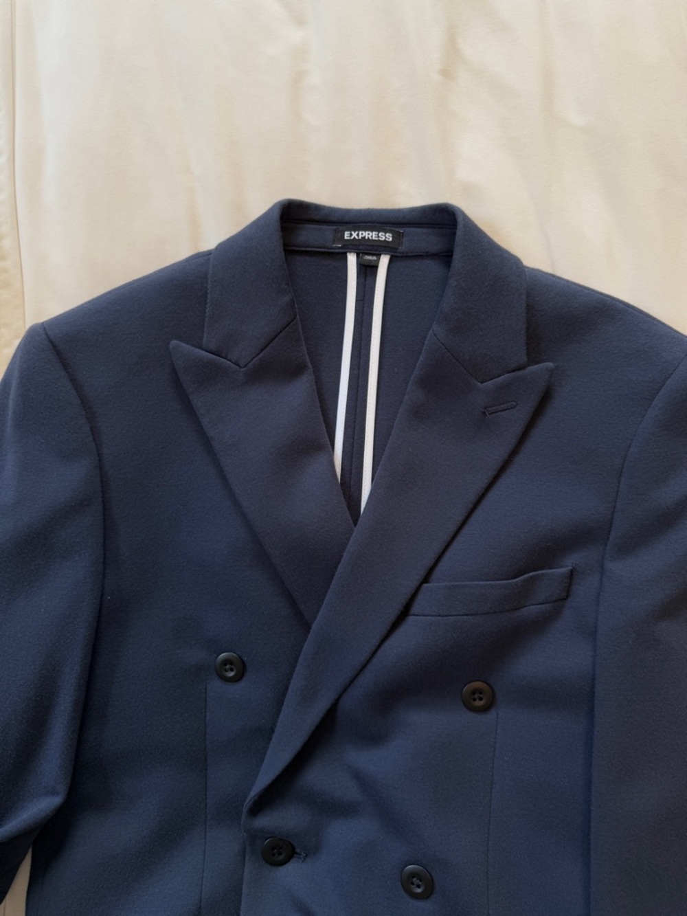 Express Men's Double-Breasted Blazer in Navy - Picture 2 of 4